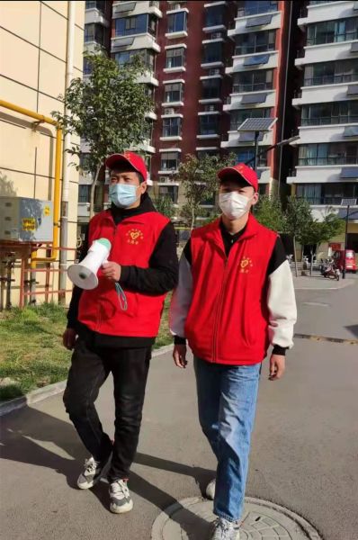 3.河北中冶生產第一黨支部黨員張路波、李偉其